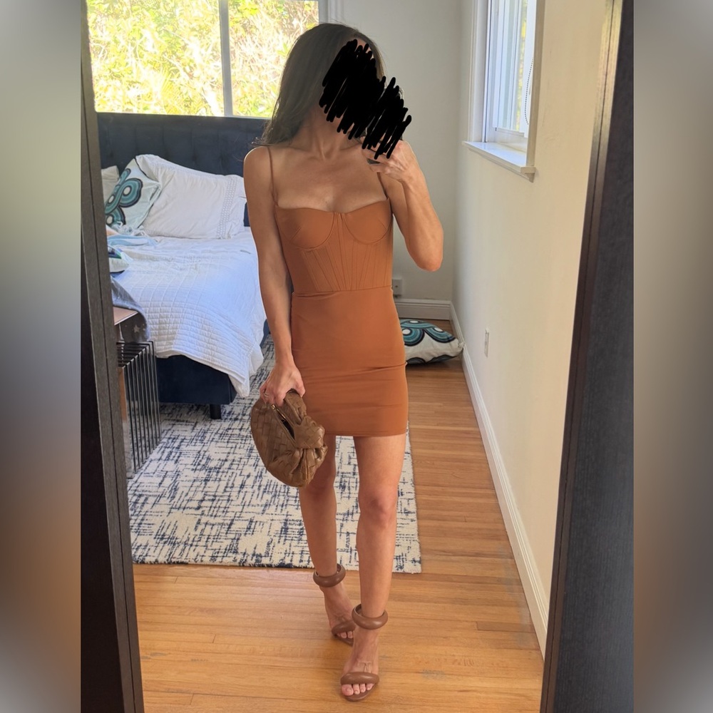 Alex Perry Camel Mini Dress - Picture 7 of 8